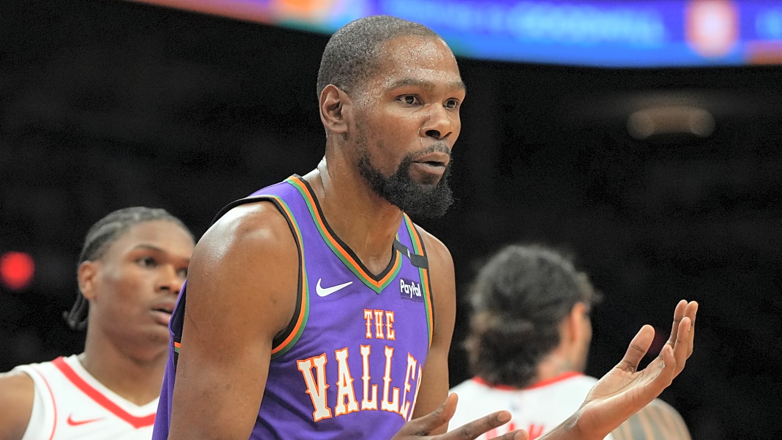 Kevin Durant, DeMarcus Cousins get into feud over Suns claim