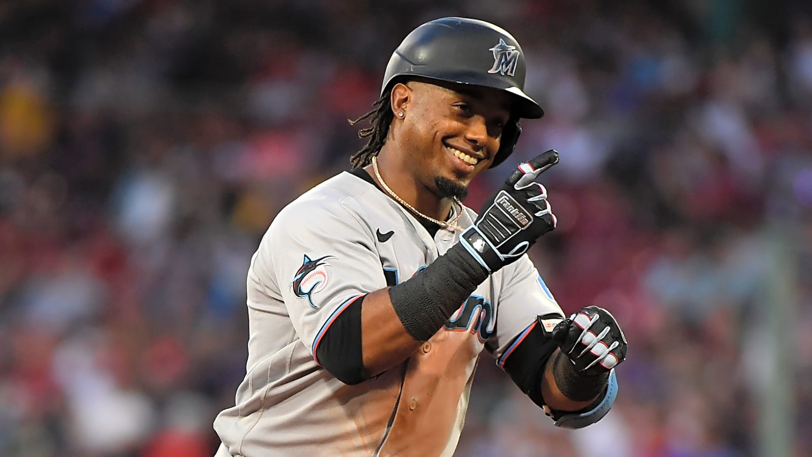 Two-time All-Star announces retirement from baseball