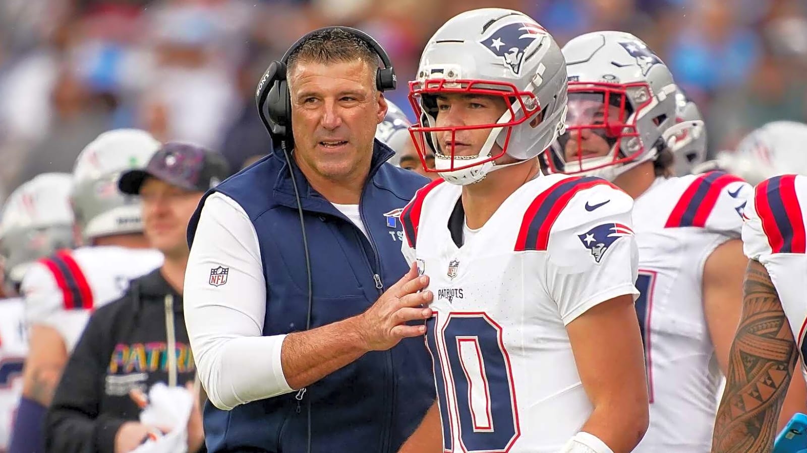 Mike Vrabel challenges Drake Maye before AFC title game