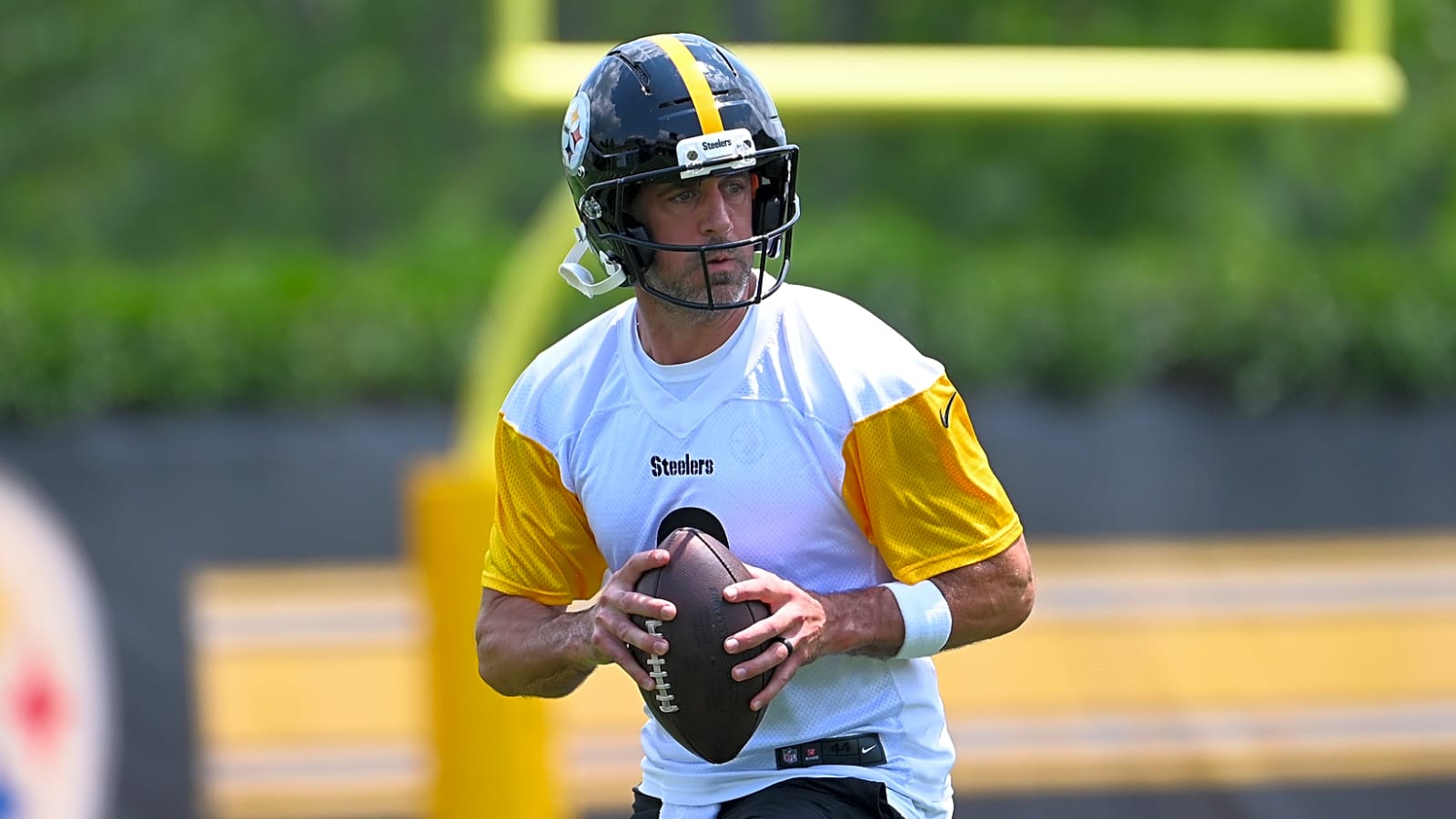 Max Starks Believes Steelers Won&#39;t Always Require Aaron Rodgers To 'Put On The Cape' Each Week