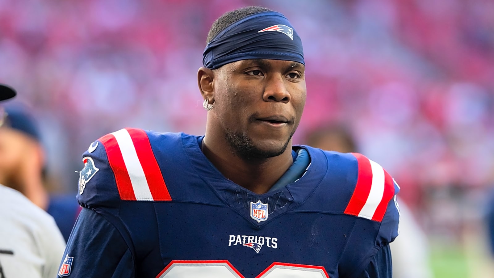 49ers' Keion White recovering after being shot in the ankle