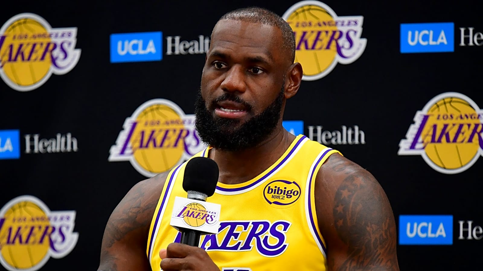 LeBron James to miss start of Lakers training camp due to glute nerve irritation