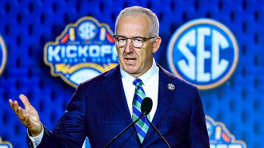 SEC adopts strict policy amid influx of pro players trying to return to college