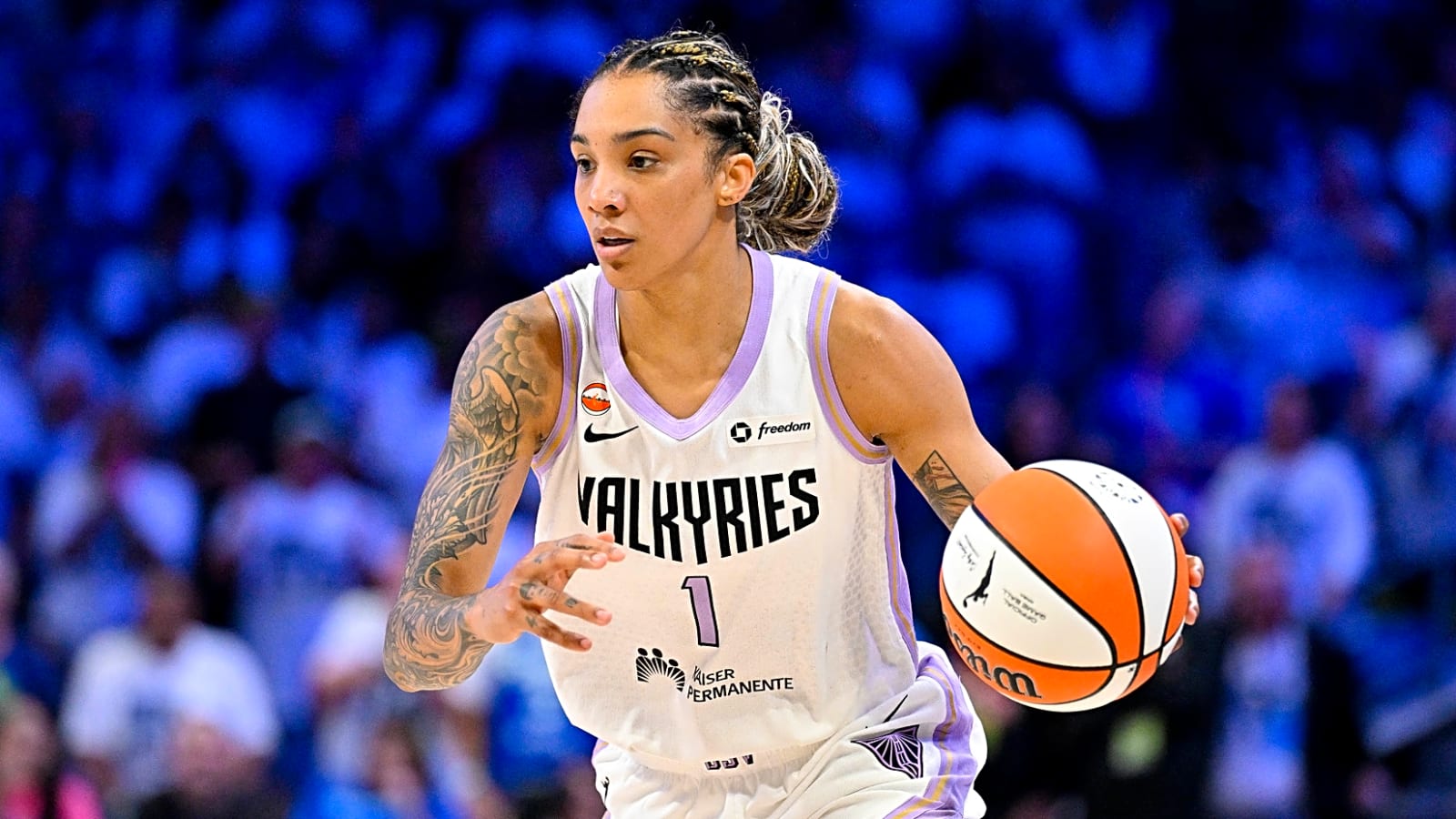 Valkyries outlast Wings to advance to semifinals