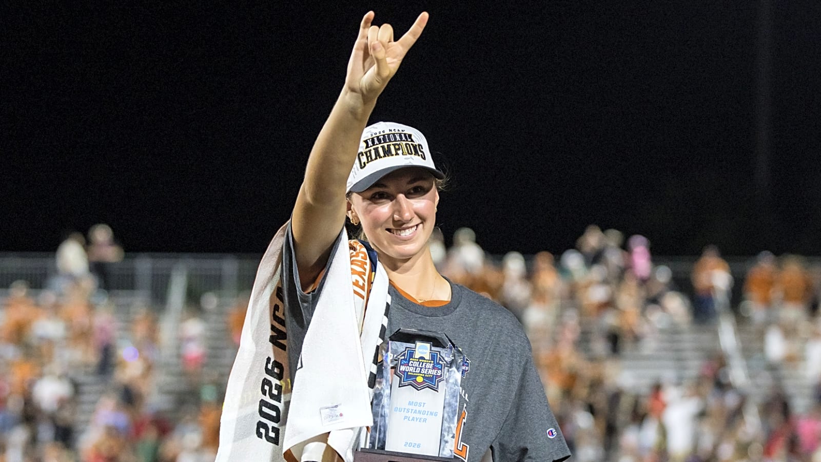 Teagan Kavan caps historic Women's College World Series run for Texas in sweep of Texas Tech