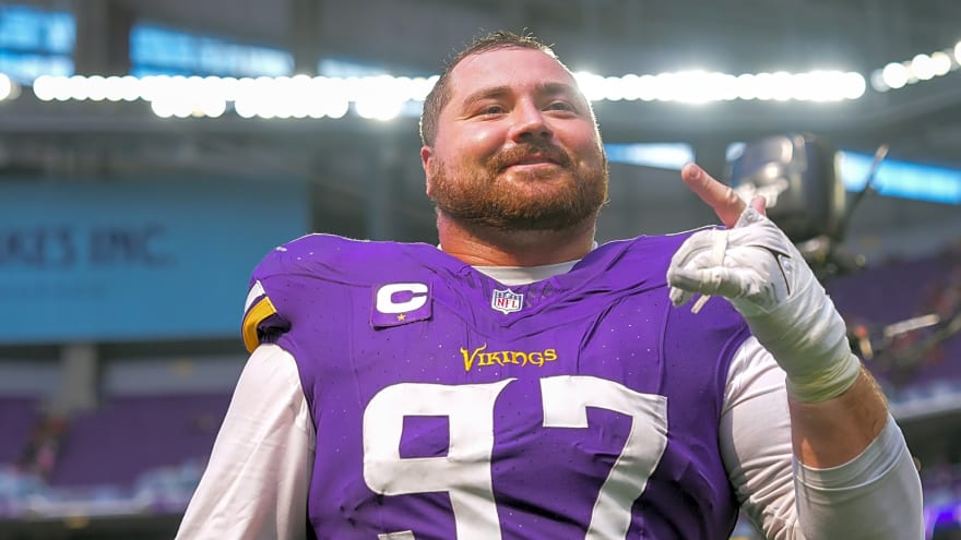 Jets' defensive trades raise questions about confidence in offense
