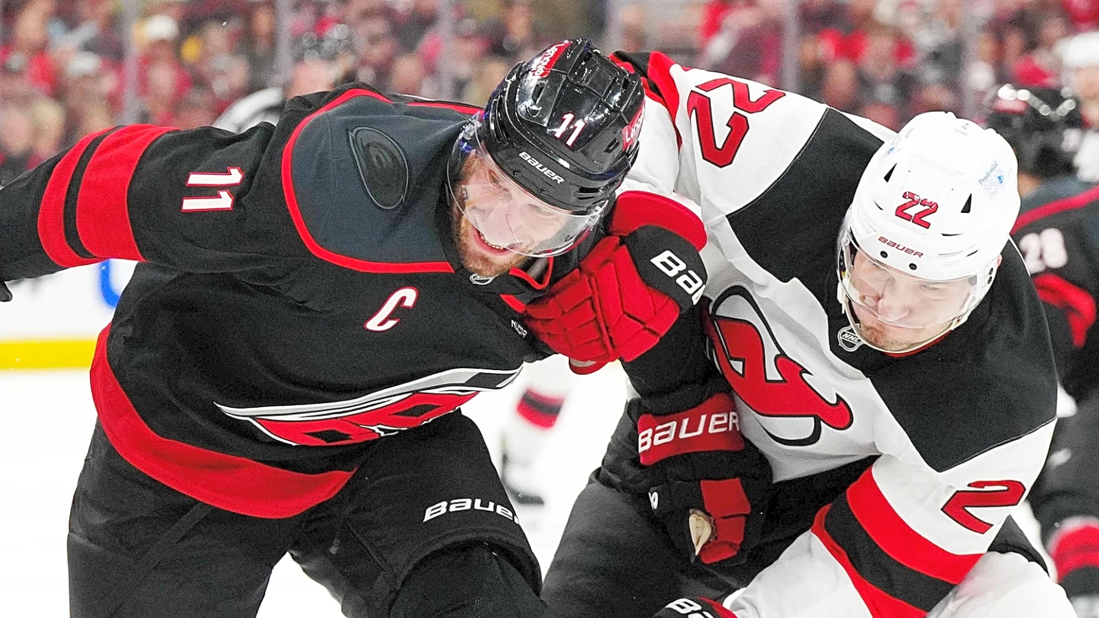 NHL playoffs: Devils are in trouble; perfect start for Leafs 