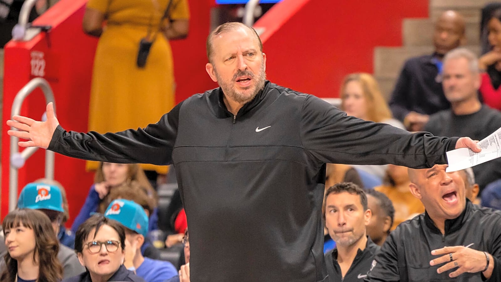 Knicks in no hurry to clinch No. 3 seed in loss to Pistons