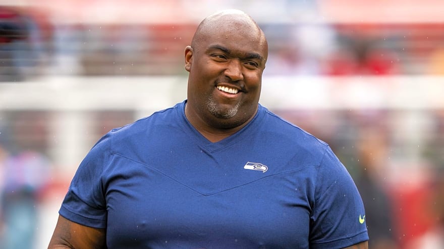 Dolphins Looking At Eagles' Clint Hurtt As A Potential DC