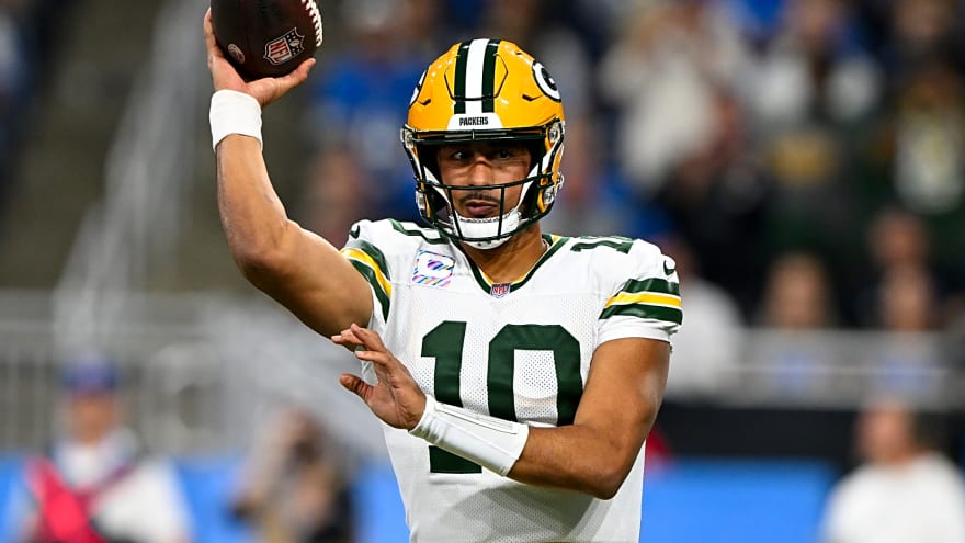 Jordan Love leads Packers to win despite one-dimensional offense