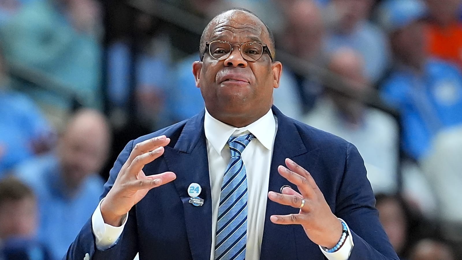 NCAA men's basketball winners and losers: UNC's Hubert Davis has to be on hot seat