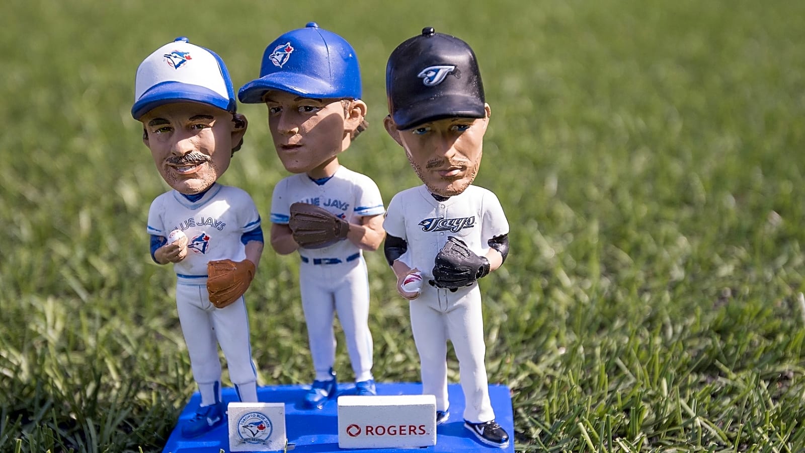 Blue Jays: 3 giveaway ideas that just make sense