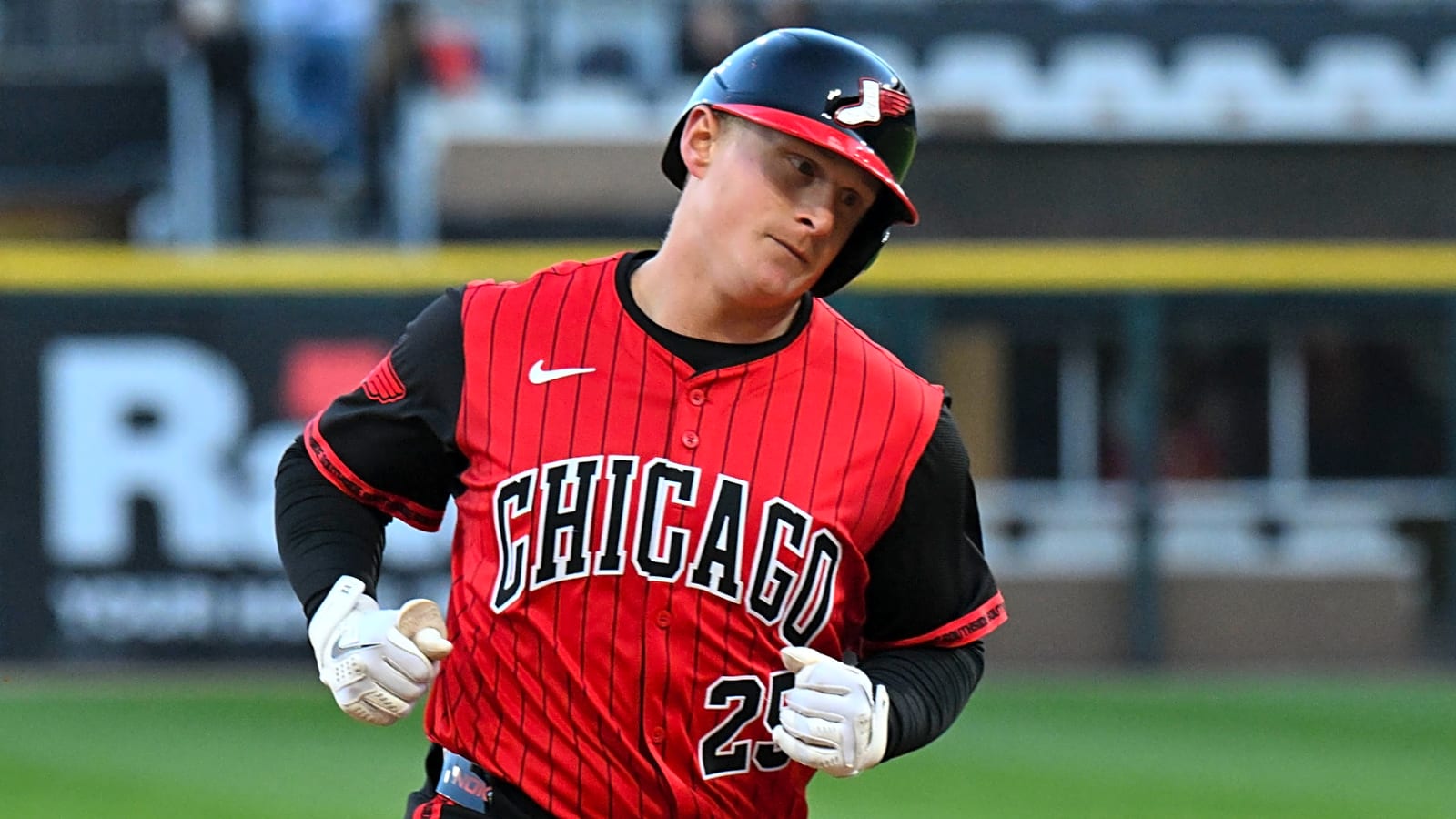 Milwaukee Brewers Calling Up Former #3 Overall Pick to Replace Rhys Hoskins