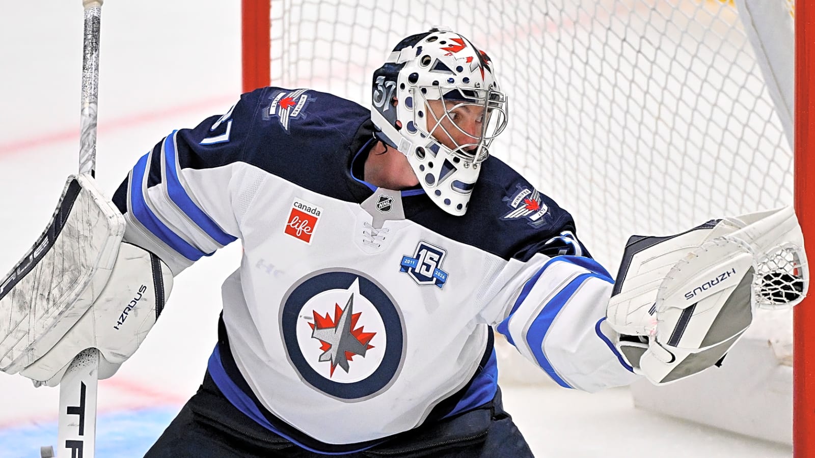 Connor Hellebuyck trade could open Devils' Stanley Cup window
