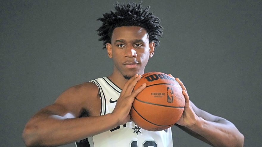 All it took was a rookie for Spurs to suddenly face a new roster dilemma