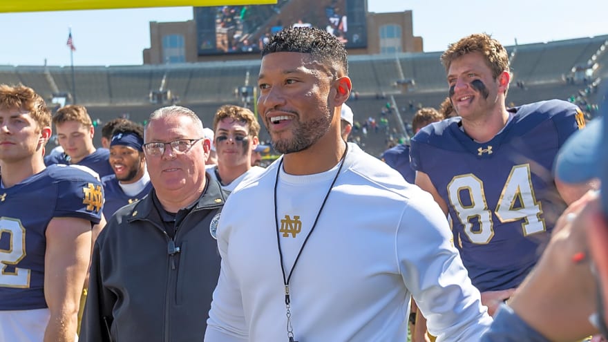 Son of NFL legend commits to college football powerhouse