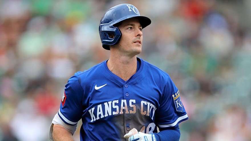 Braves sign grandson of Baseball Hall of Famer in free agency