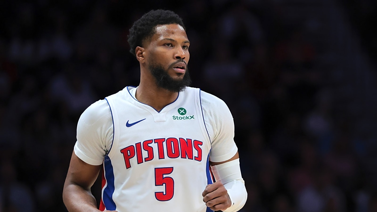 Free-agent sharpshooter hints at next career move