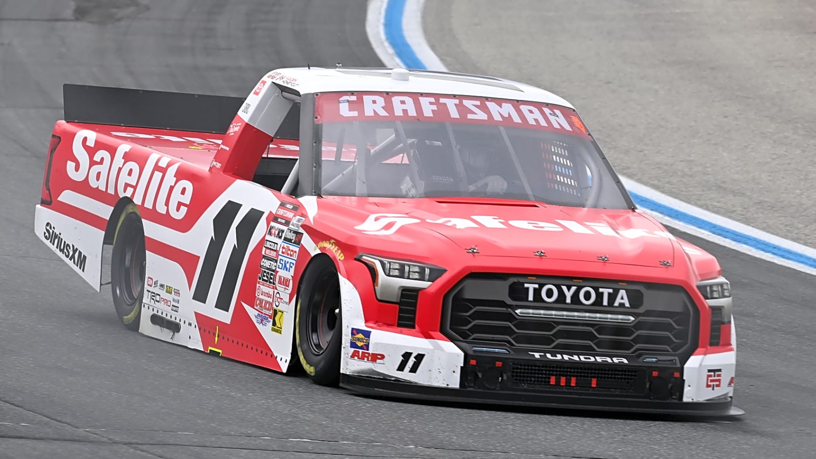 Kaden Honeycutt not comparing himself to Layne Riggs ahead of NASCAR Truck Series Chase