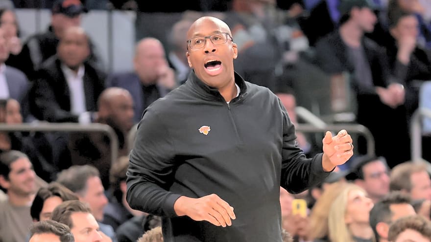 Mike Brown defends his controversial Jalen Brunson decision