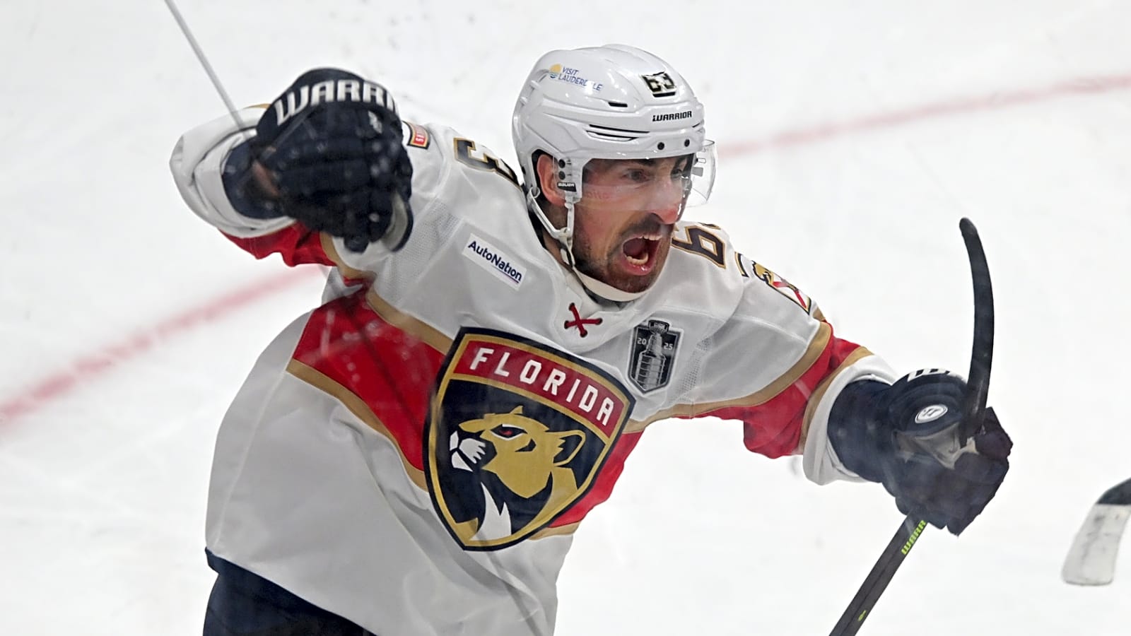 Brad Marchand keeping focus on title amid talk of future with Panthers
