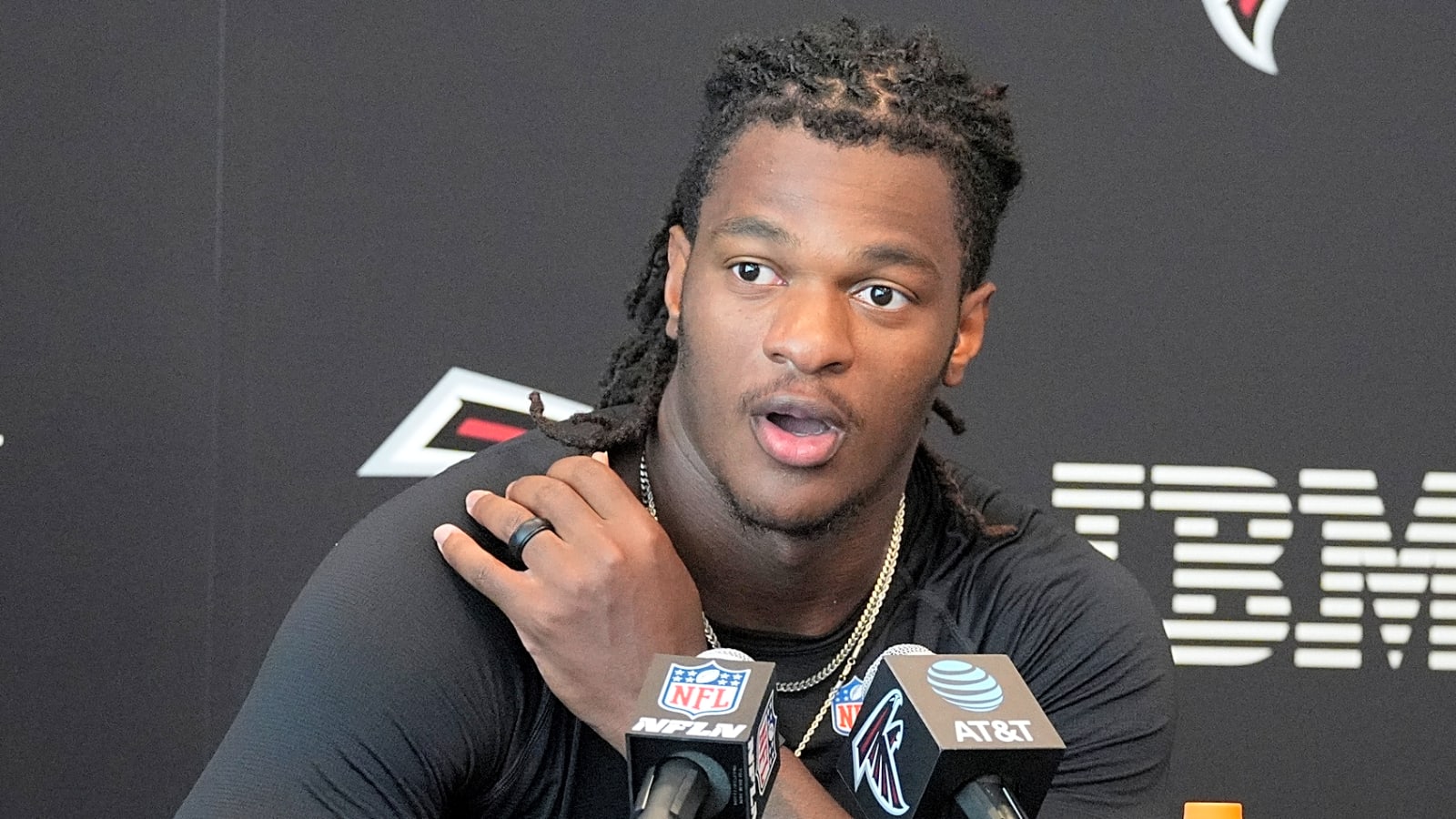 Kendal Daniels leads Falcons to upset win one week after scary injury