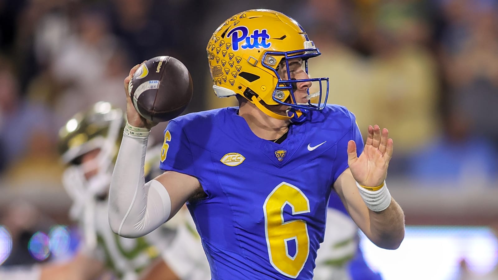 Georgia Tech blows its chance at CFP with ugly loss to Pitt