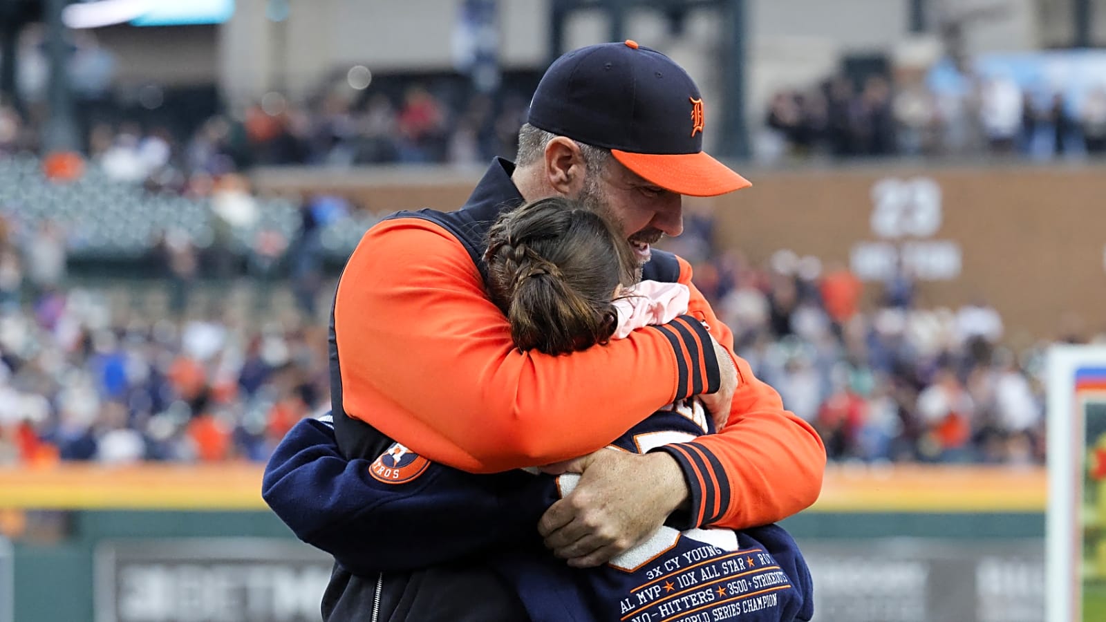 Eduardo Valencia Hits Walk-Off Homer as Tigers Beat 4-3