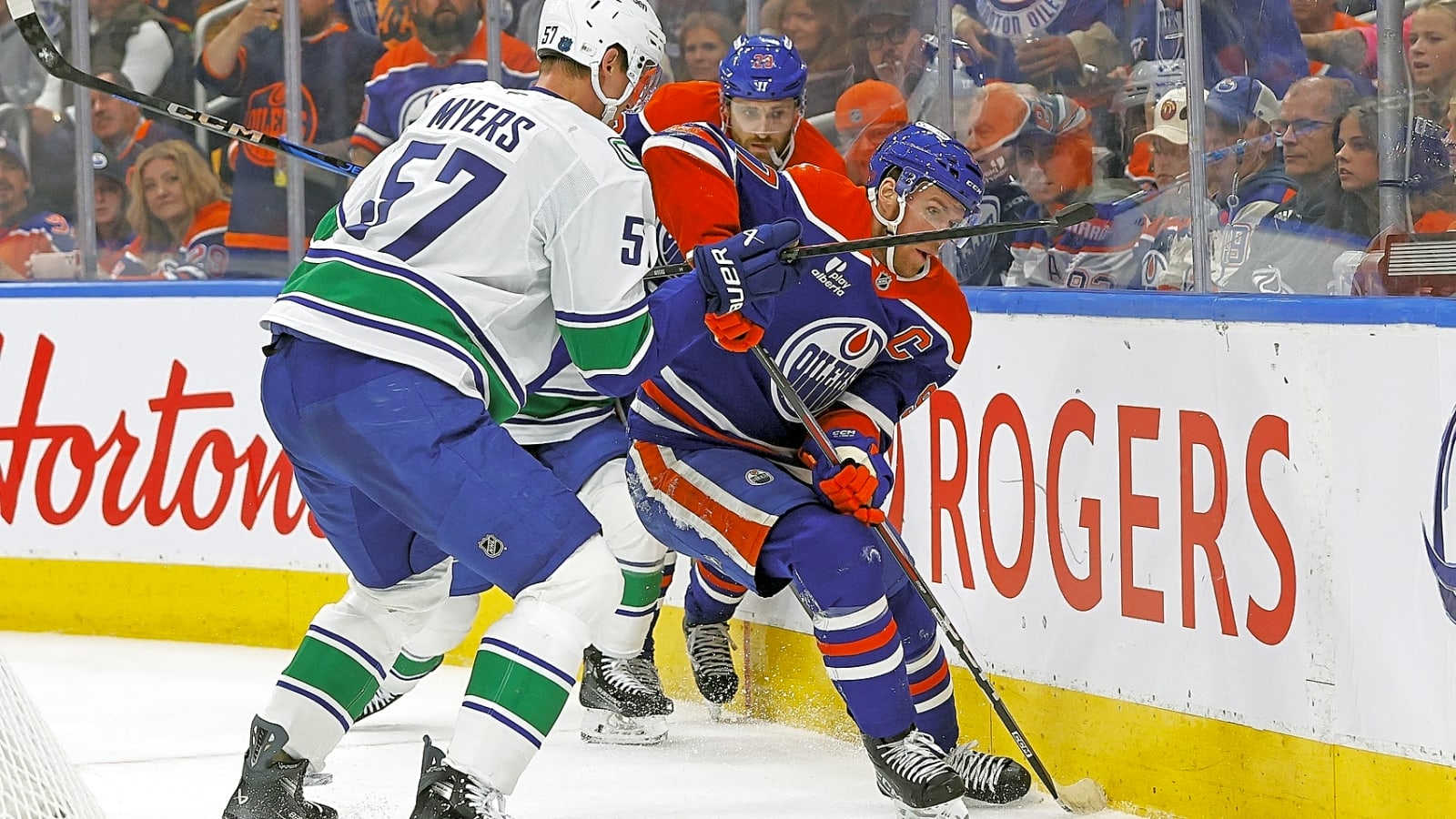 Tyler Myers obliterates Trent Frederic with awesome hit, Canucks lose 3-1