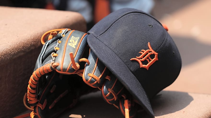 Tigers to select lefty reliever for his MLB debut