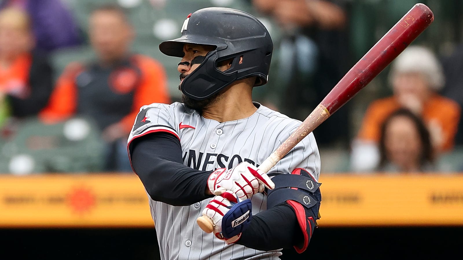 Carlos Correa sidelined with concussion after scary collision