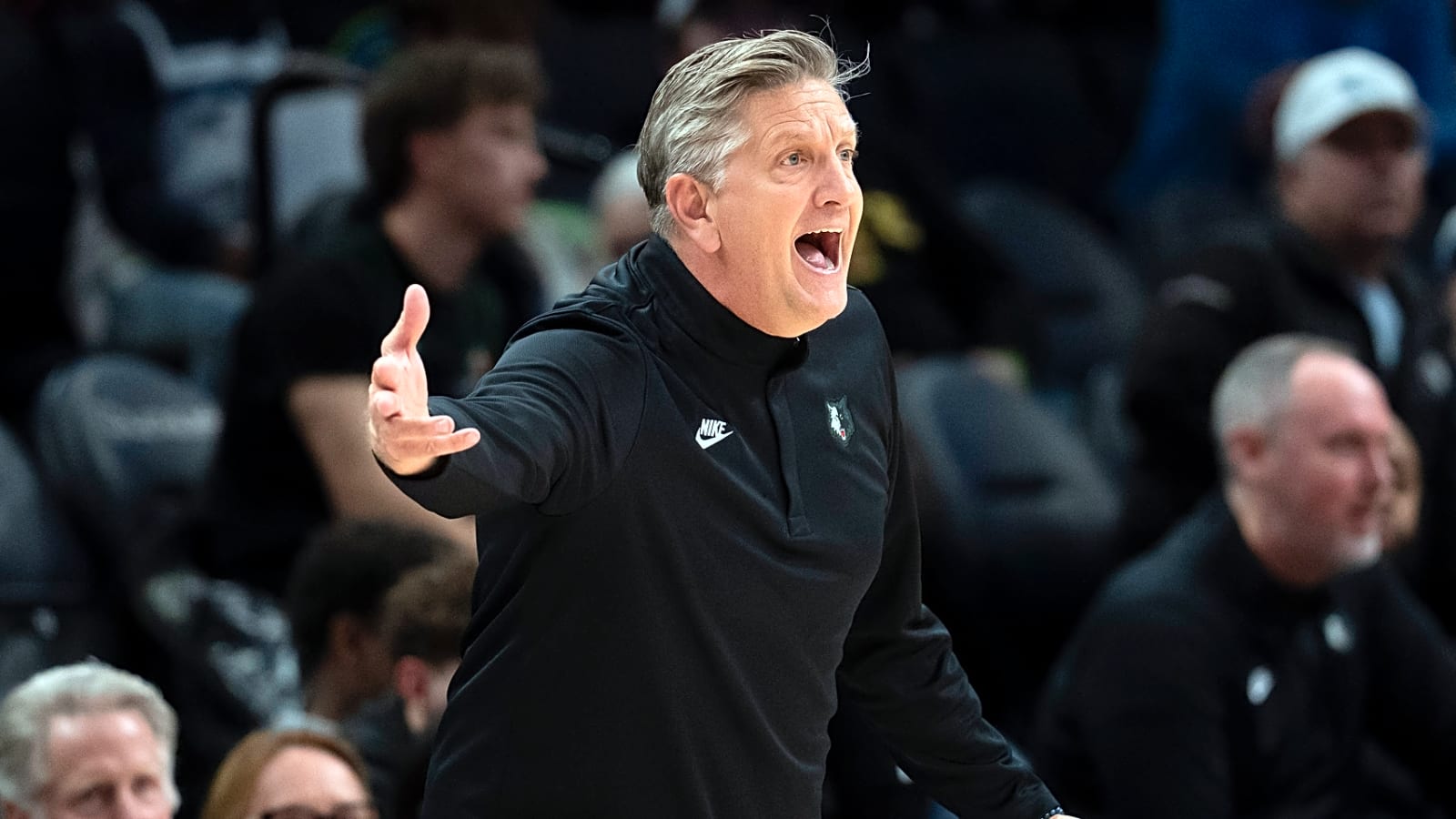 Chris Finch ejected after losing it on officials early in Wolves-Thunder battle