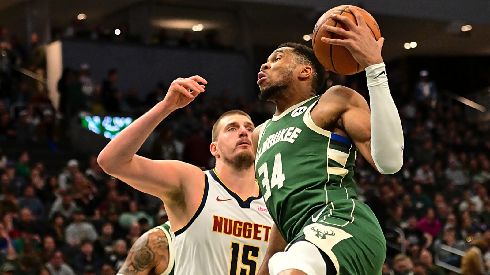 Multiple teams are waiting to steal former MVP from his organization