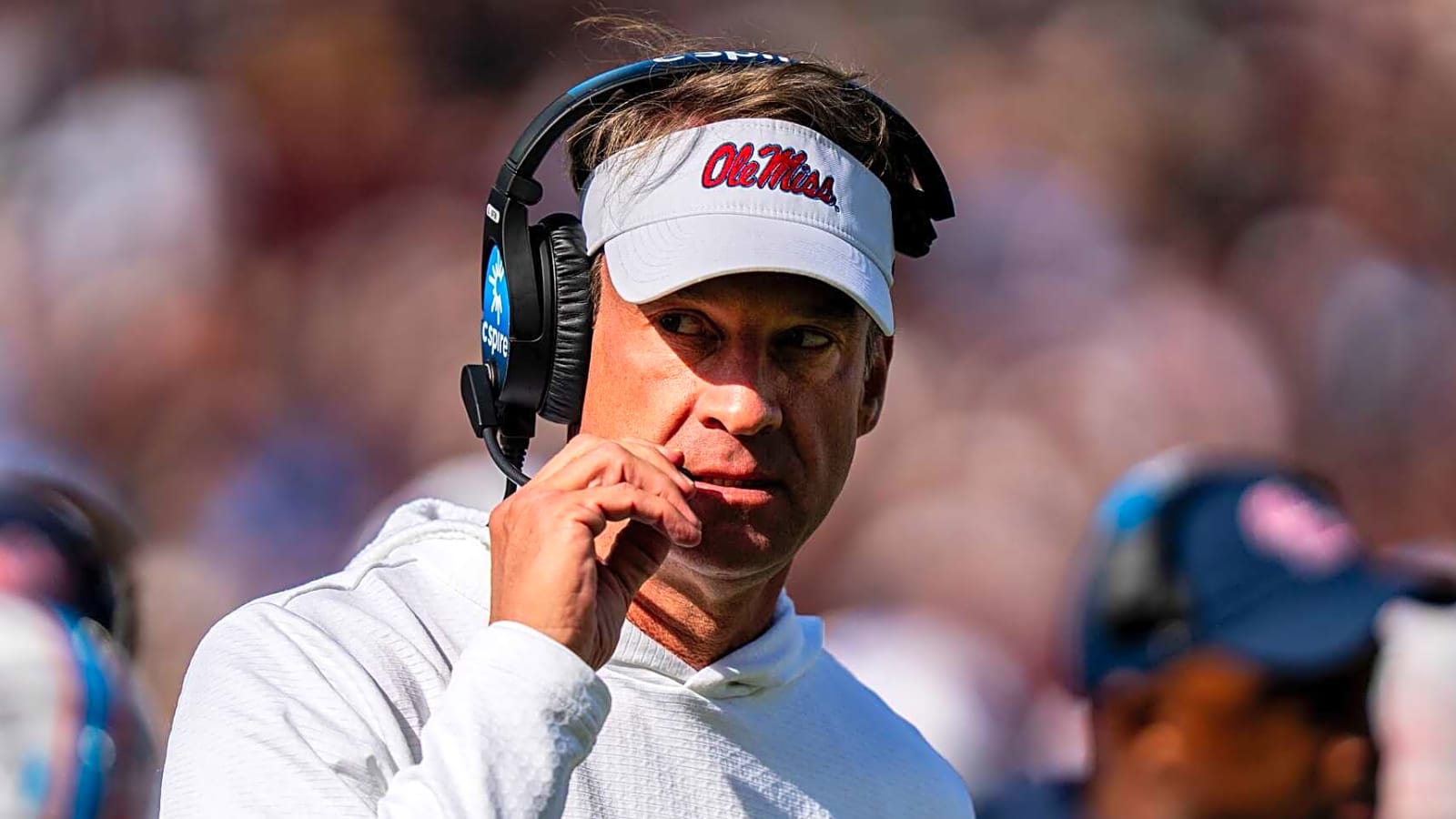Lane Kiffin reportedly making threats amid tense exit from Ole Miss