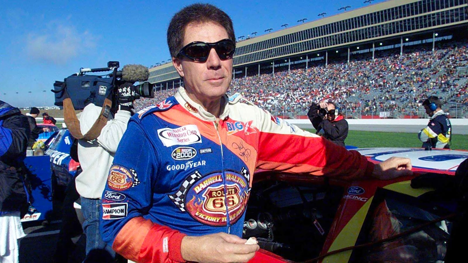 NASCAR great Darrell Waltrip has brain disease