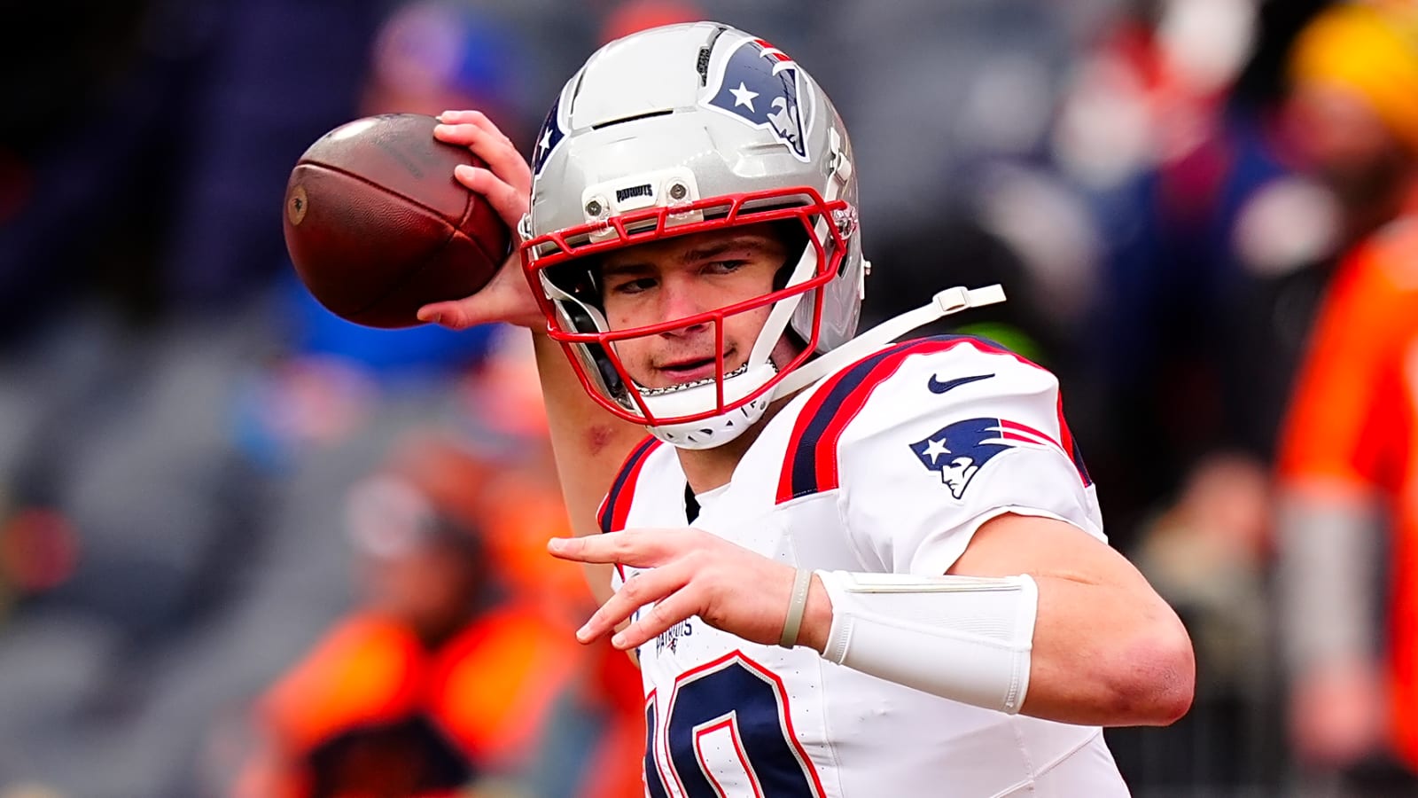 Pats' Vrabel reveals level of concern about Maye shoulder injury