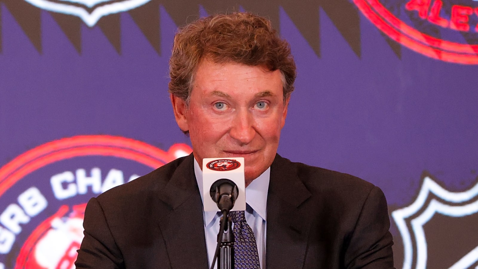 Wayne Gretzky made surprising move after Stars' playoff win
