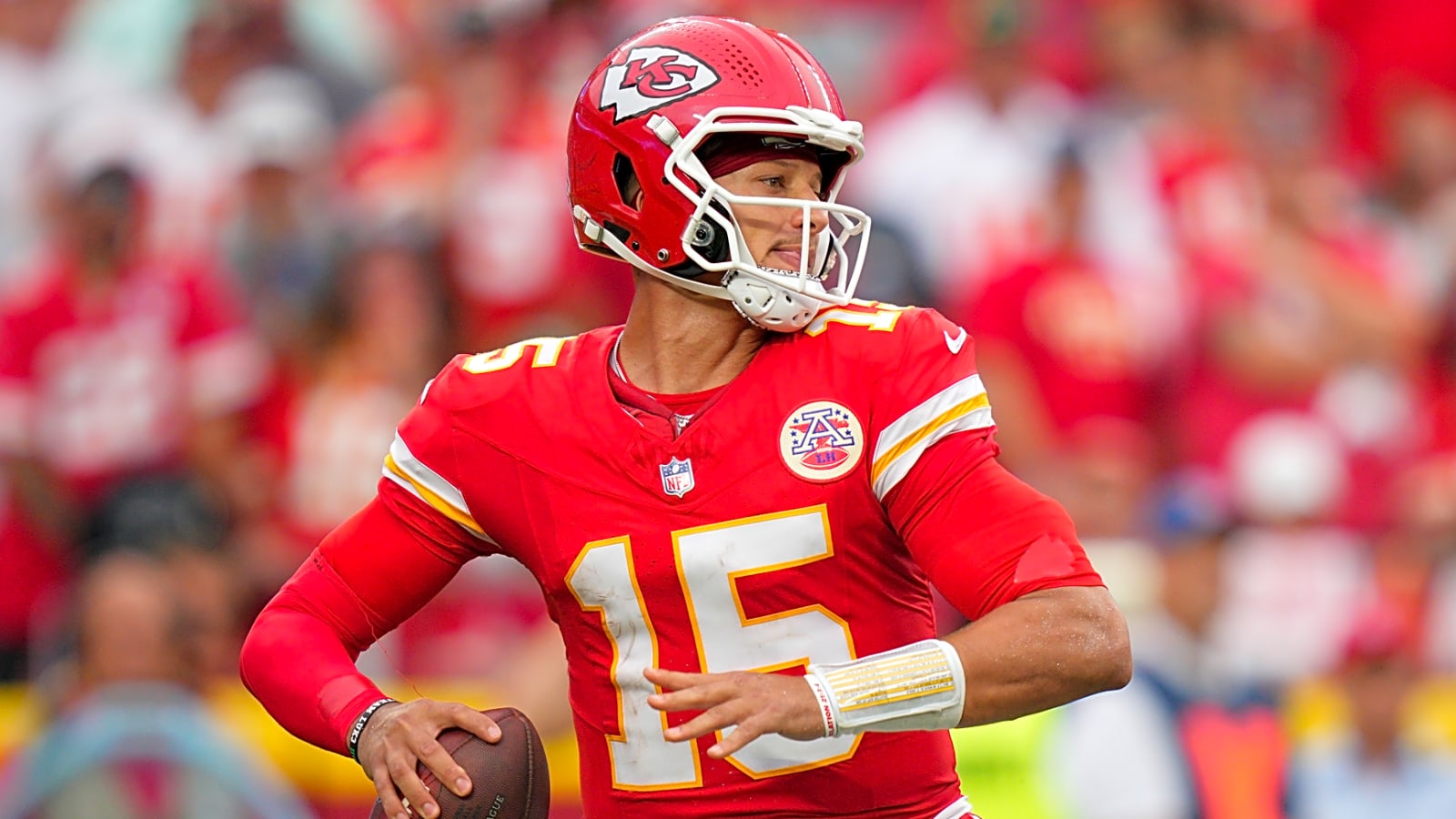 Patrick Mahomes benefited from weakest roughing the passer call