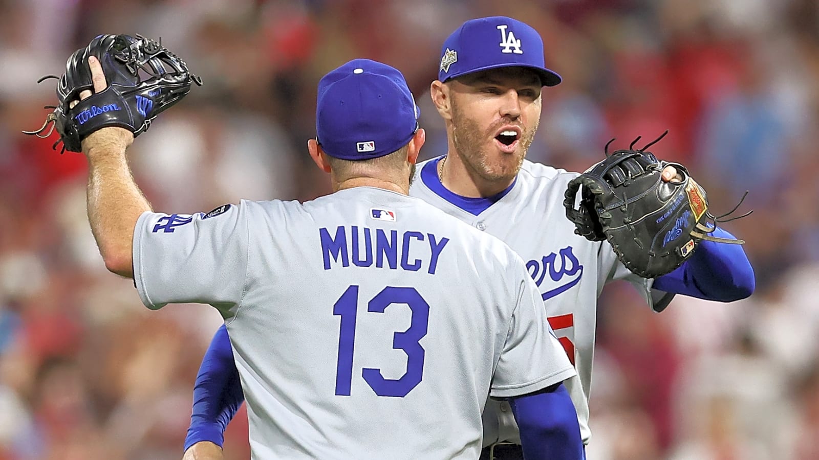 Dodgers, Brewers take commanding series leads after wins