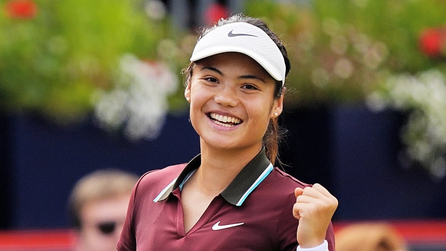 Emma Raducanu receives rankings boost following Katie Boulter&#39;s loss at Queen&#39;s Club Championships