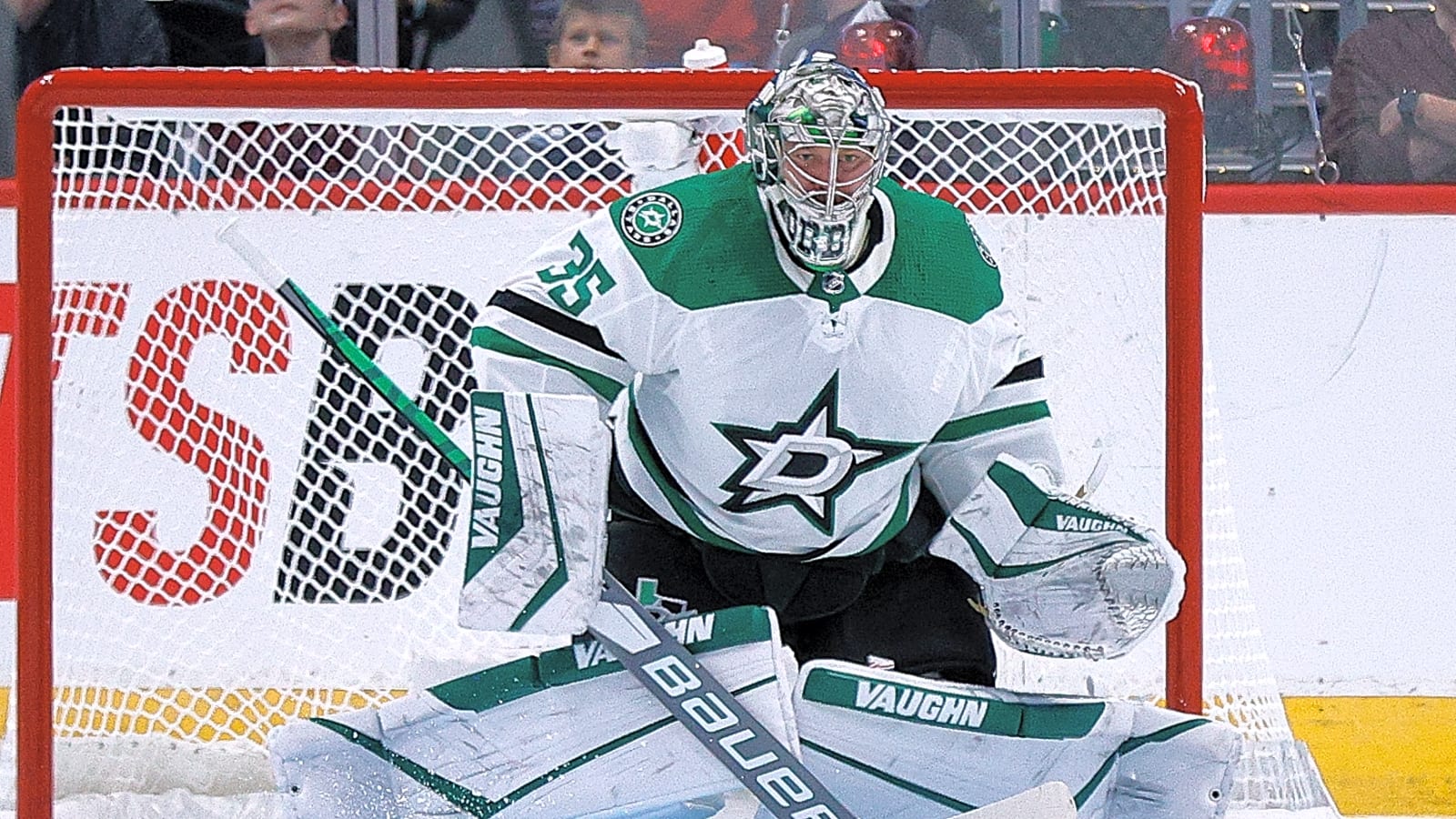 Longtime NHL Goaltender Announces Retirement at Age 39