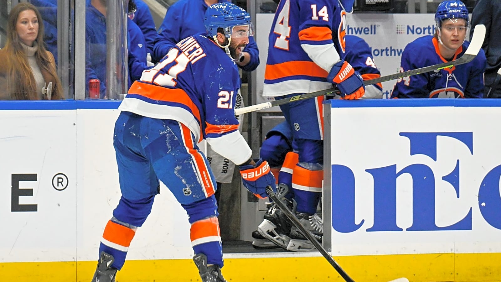Islanders’ Kyle Palmieri out 6-8 months following ACL tear