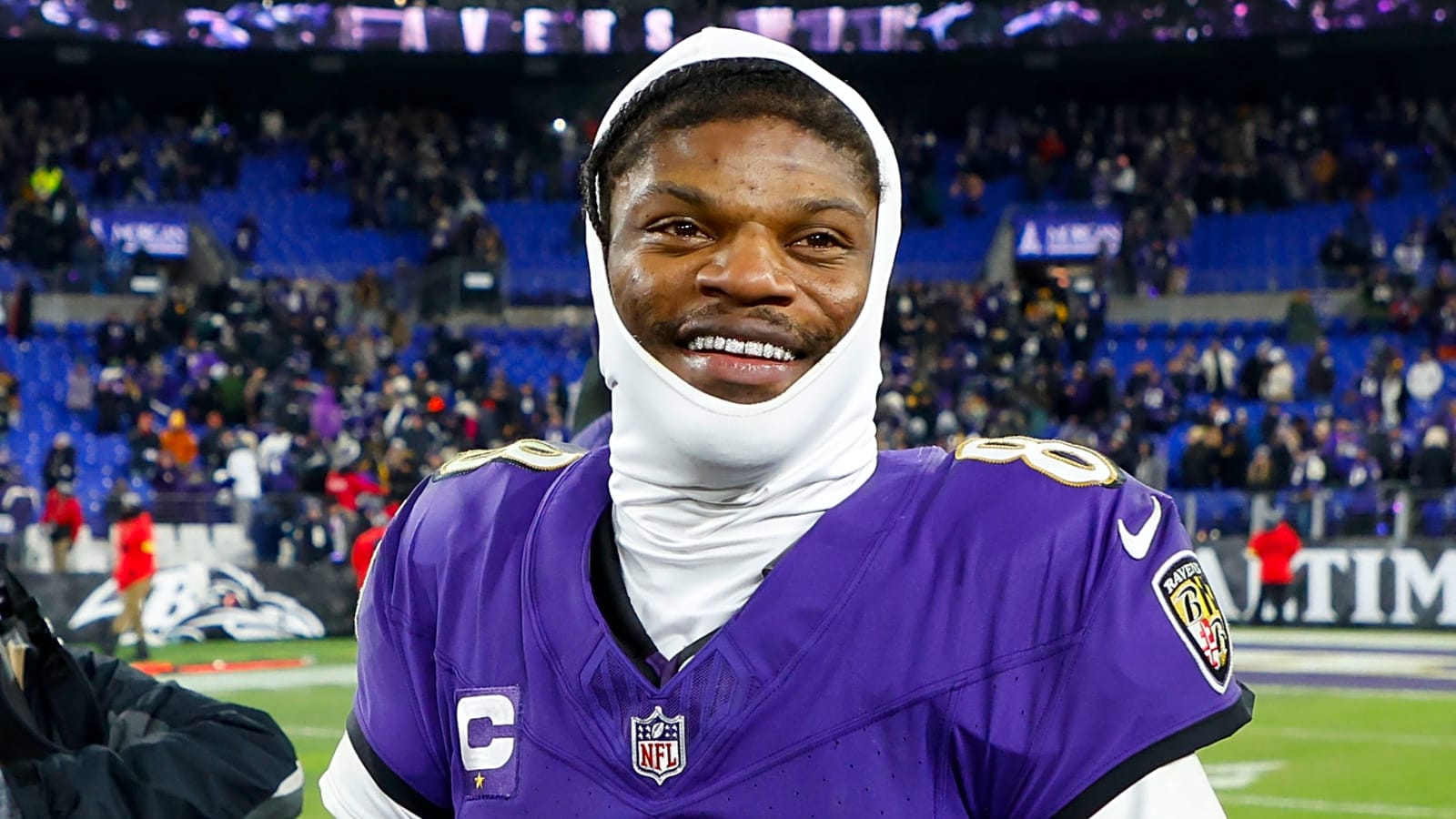 Ravens' Lamar Jackson gets wish, extra scrutiny after two-time Pro Bowl signing