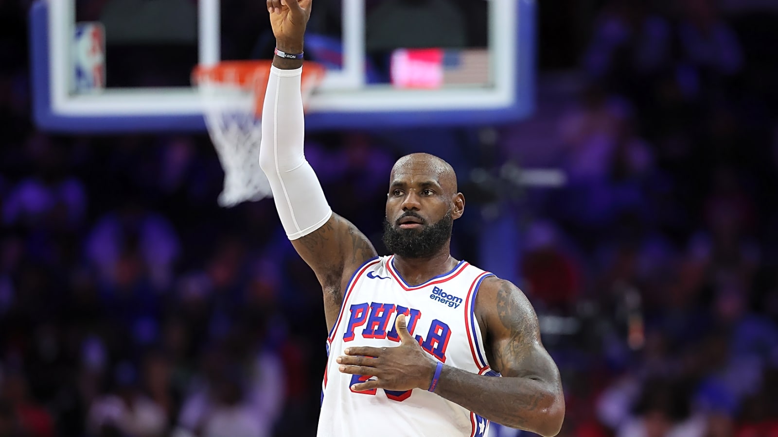 LeBron James gets into verbal altercation with Knicks fans