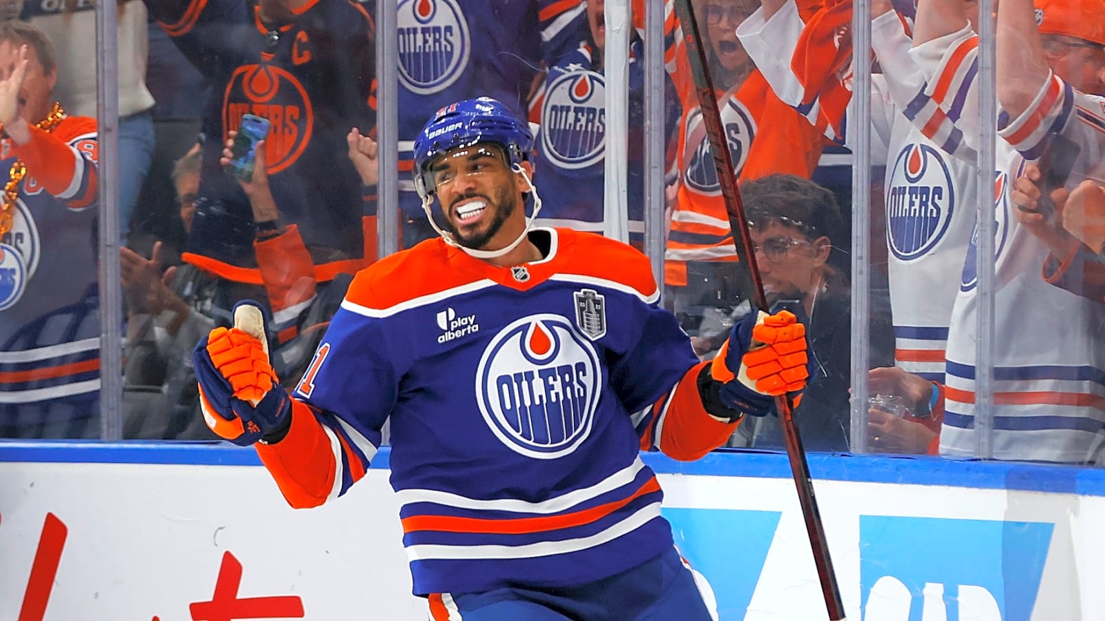 Evander Kane showed poor sportsmanship at end of loss to Panthers