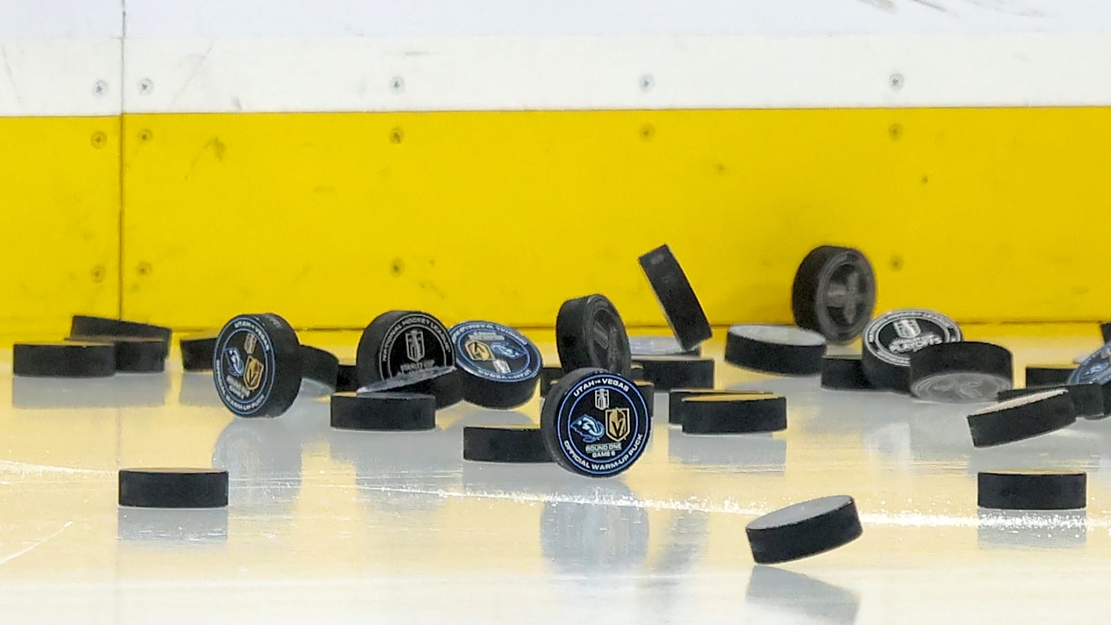 Oilers building goaltending pipeline with Emil Vinni signing