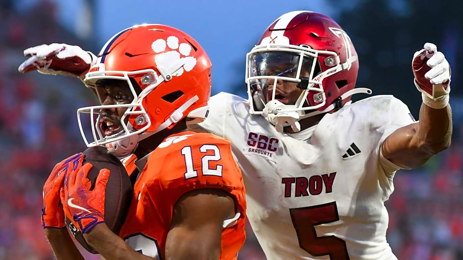 Clemson Tigers Escape With a Narrow Victory