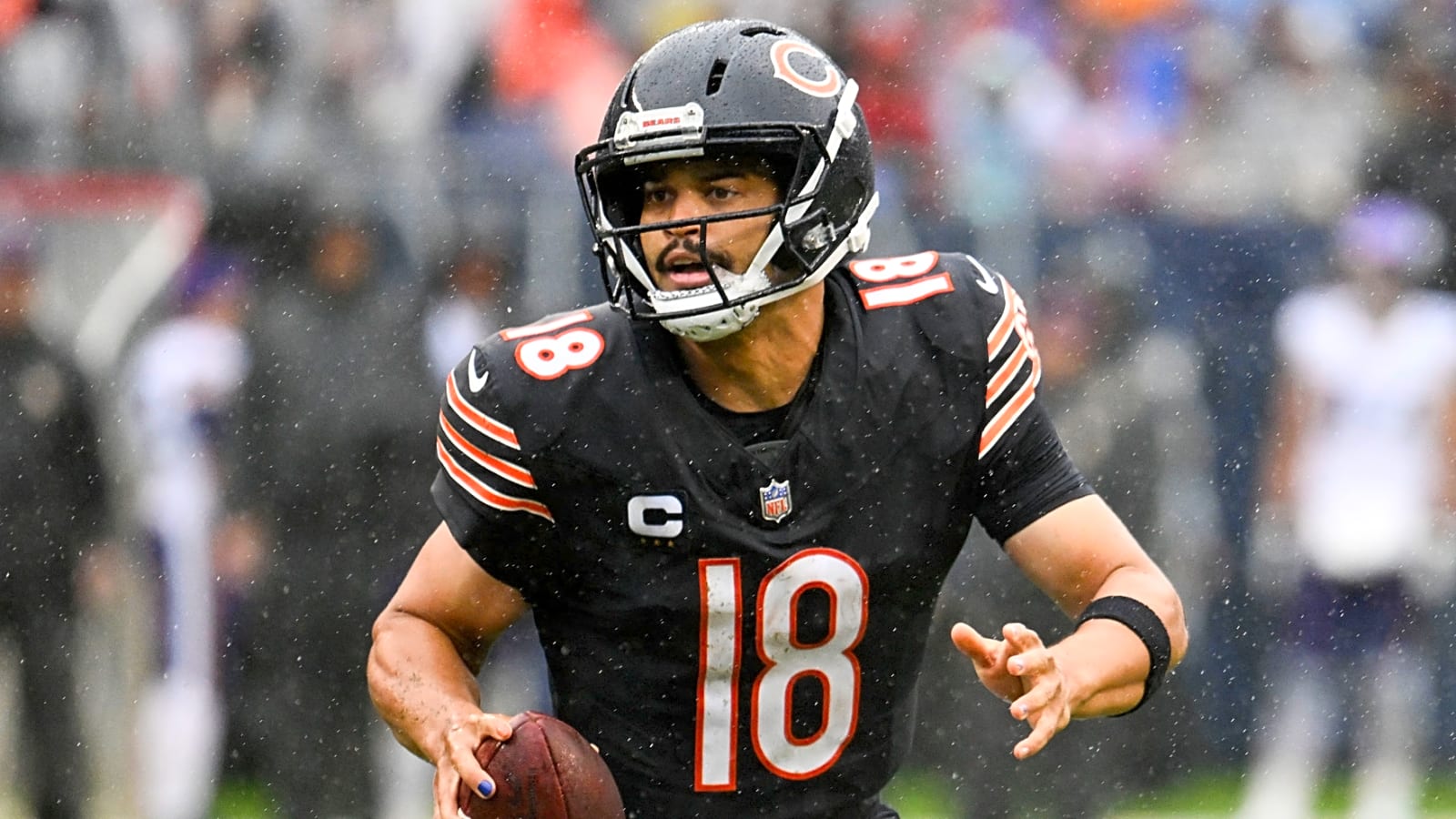 Bears' Caleb Williams shines in first game back from injury
