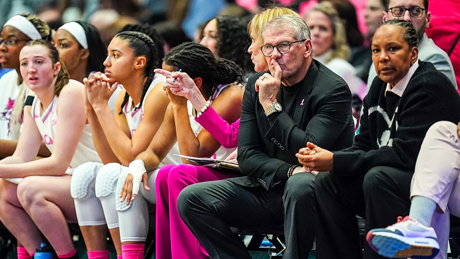 Will UConn women win it all after another perfect regular season?