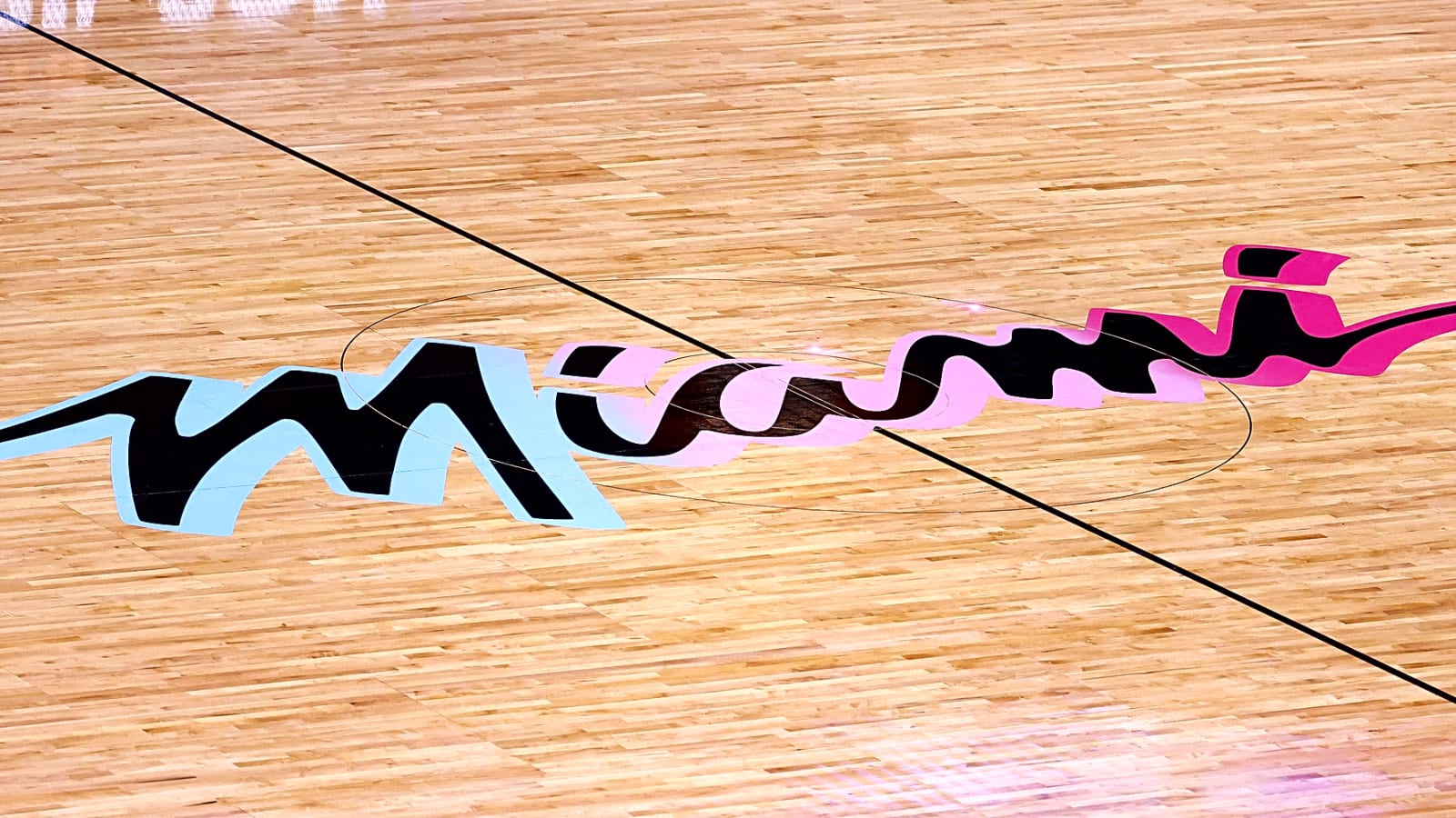 Former Heat employee pleads guilty in stolen memorabilia case